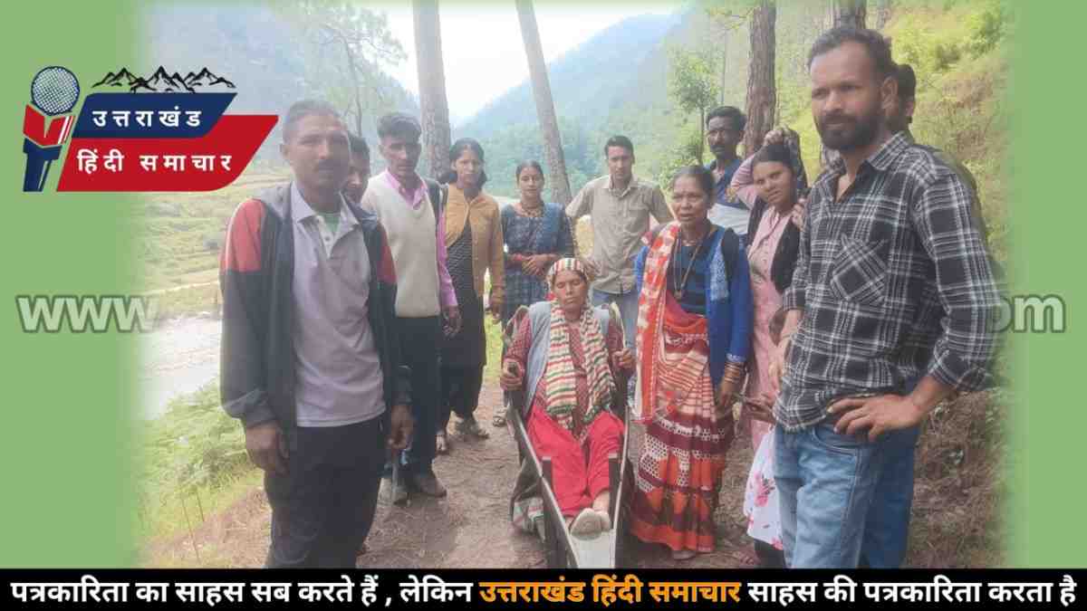 डोली बनी एंबुलेंस ! सड़क न होने से 6 KM ढोई गई गर्भवती , अस्पताल पहुंचते ही हुआ प्रसव